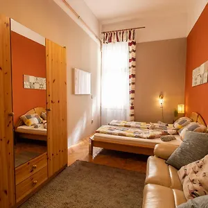  Hostal Pesto
