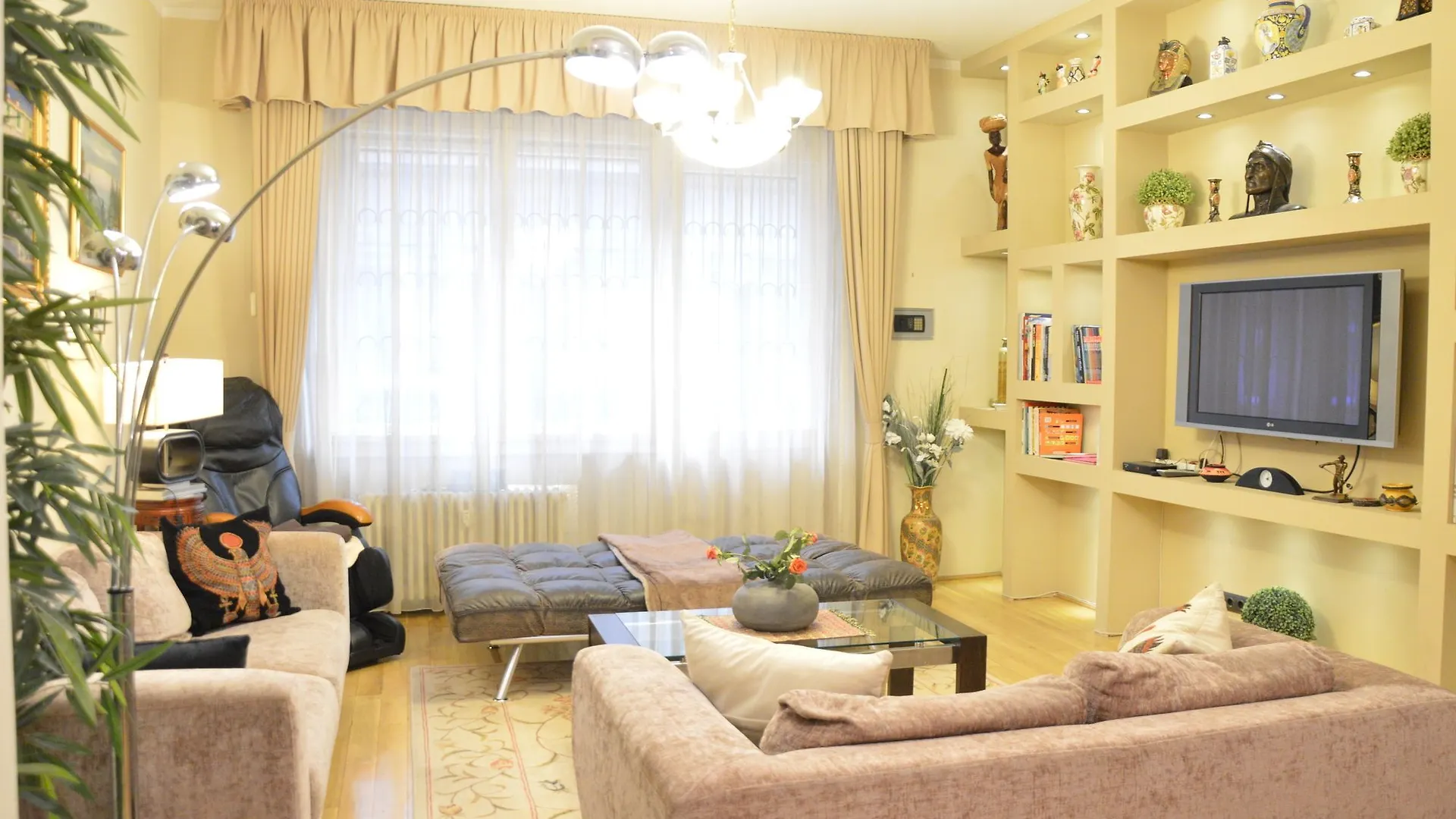 Rbnb Apartments - Inner City I. Budapešť 3*,  Maďarsko